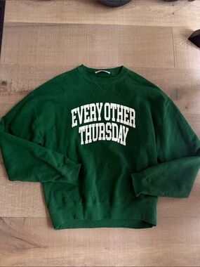 Every Other Thursday Green Crewneck Sweatshirt Medium